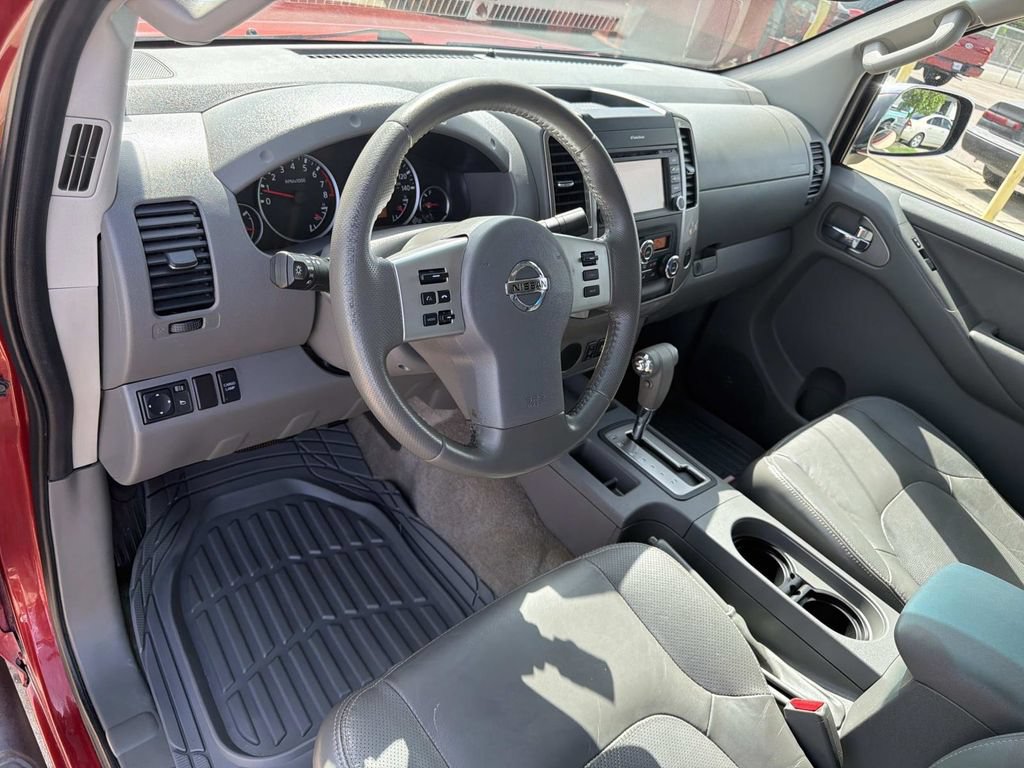 Used 2013 Nissan Frontier SL RWD image 18