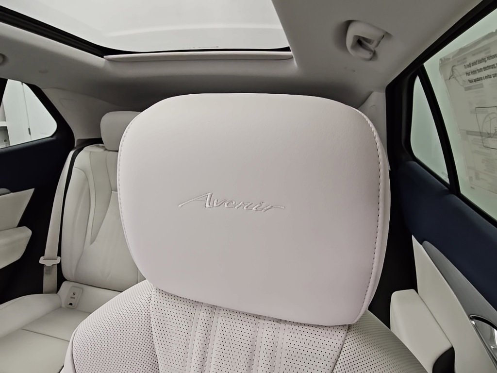 New 2025 Buick Envision Avenir image 31
