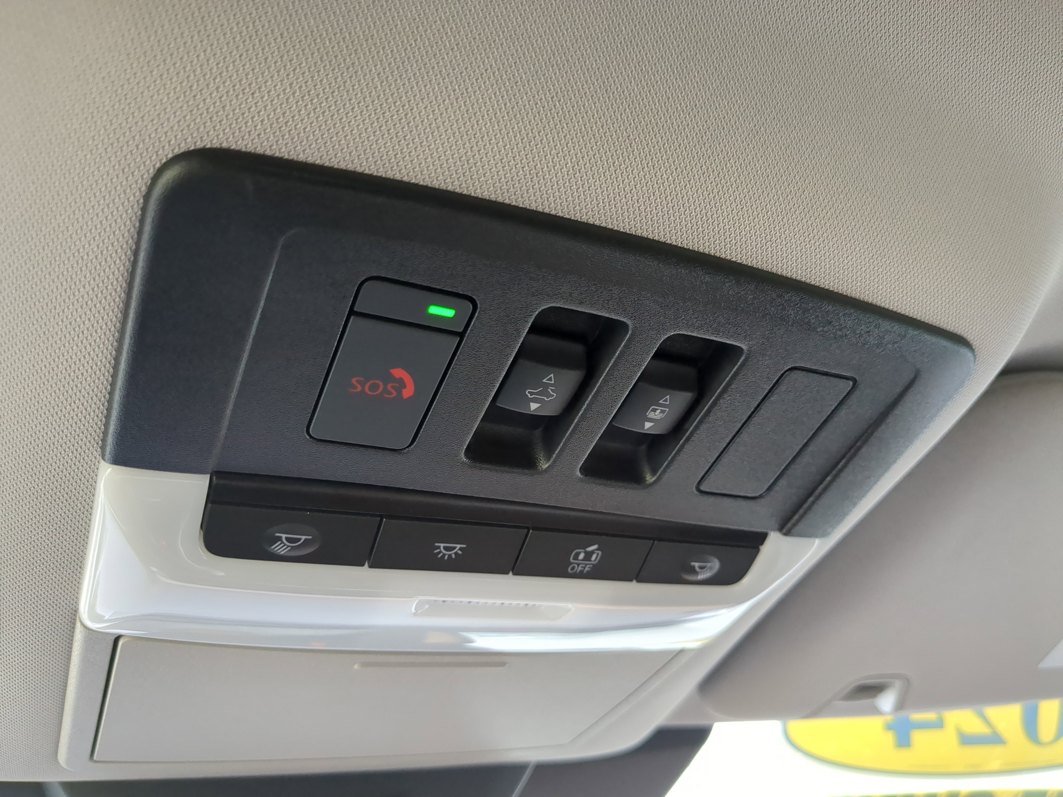 Used 2024 Nissan Pathfinder Platinum w/ Cargo Package image 19