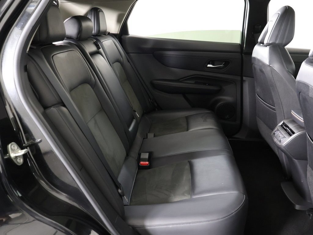 Used 2024 Nissan Ariya AWD image 40