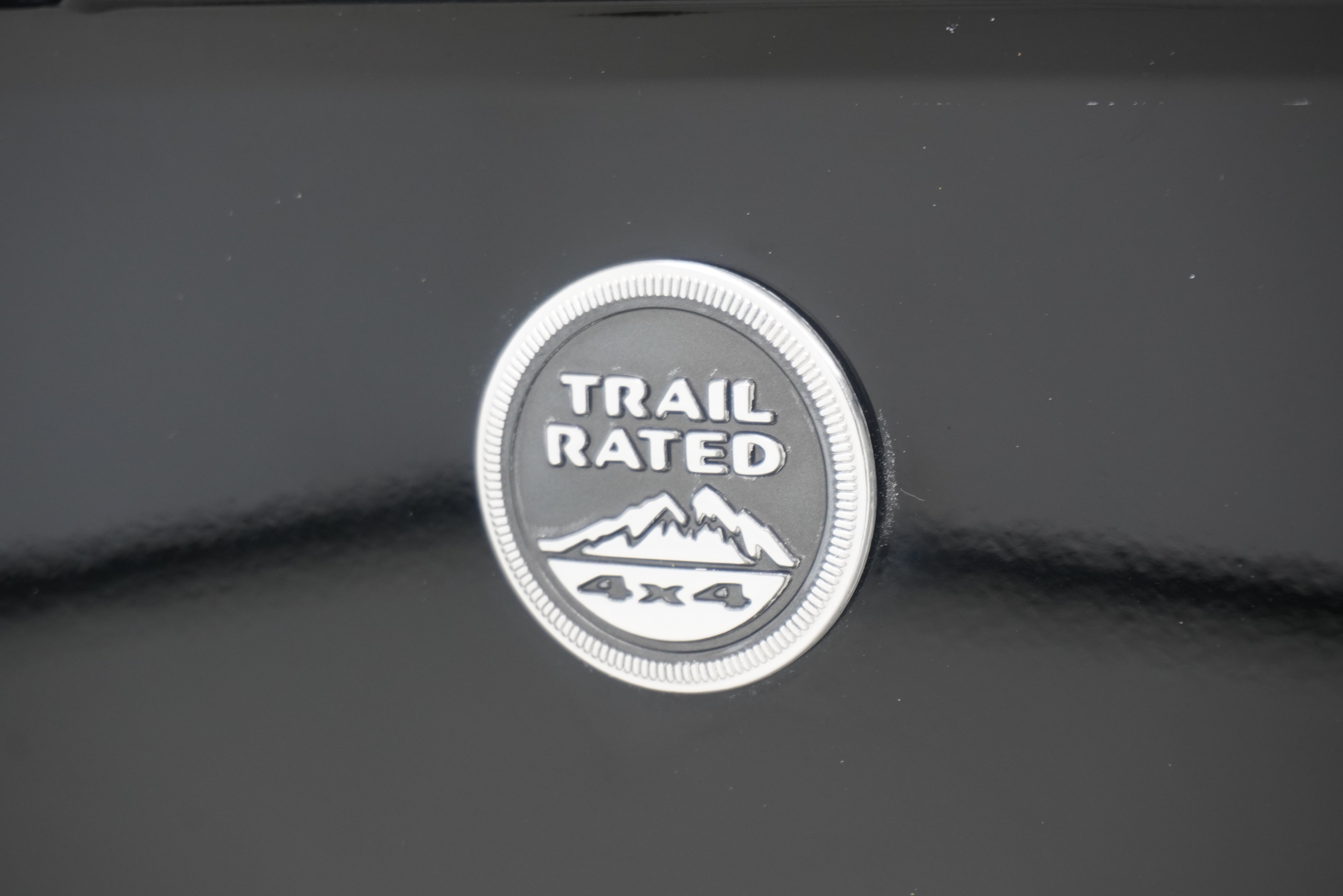 Used 2017 Jeep Wrangler Rubicon w/ Power Convenience Group AWD/4WD image 9