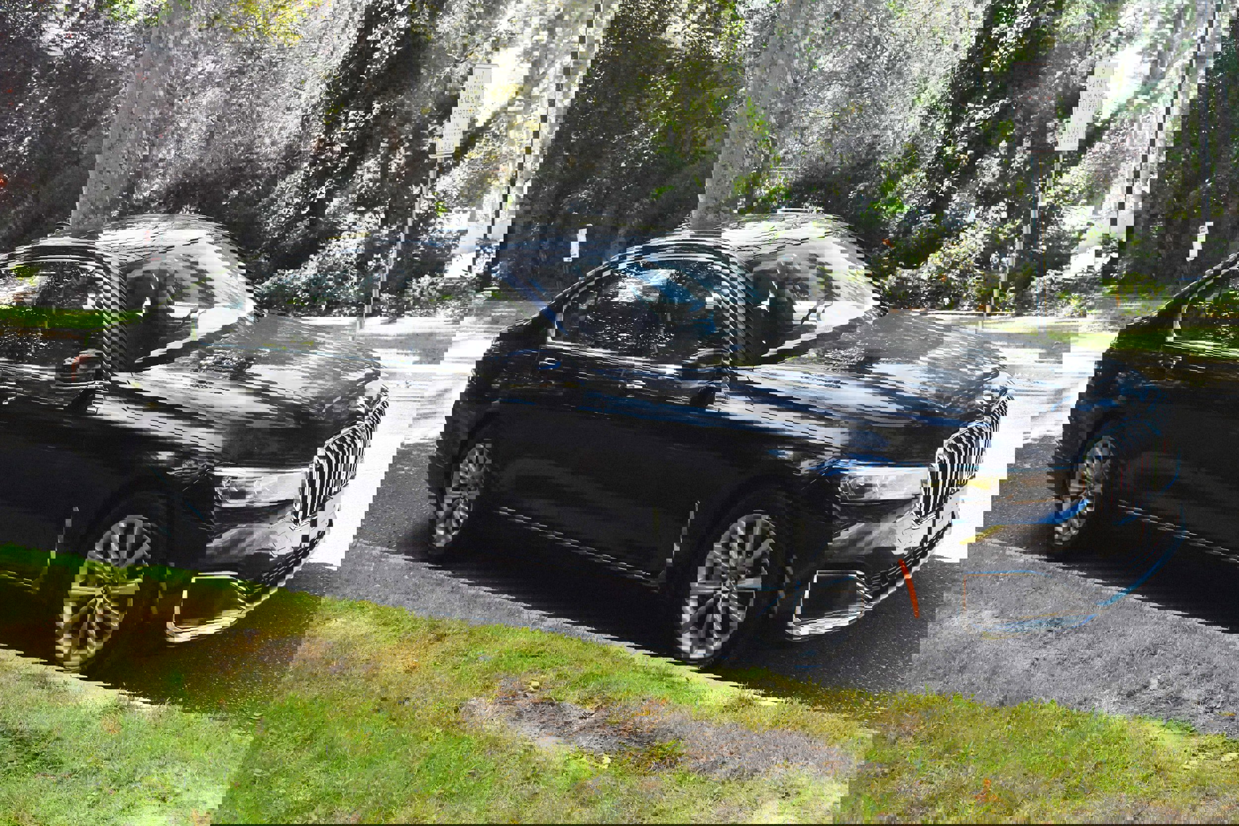 Used 2020 BMW 740i xDrive w/ Cold Weather Package image 11