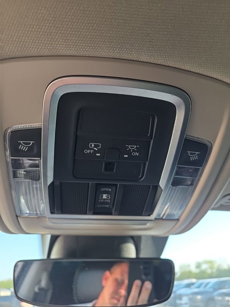 Used 2022 RAM 1500 Laramie image 47