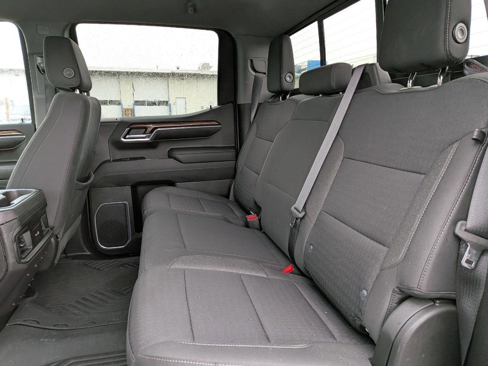 Used 2022 Chevrolet Silverado 1500 LT Trail Boss w/ Convenience Package II AWD/4WD image 22