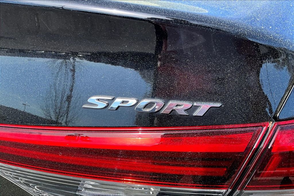Used 2022 Honda Civic Sport image 24