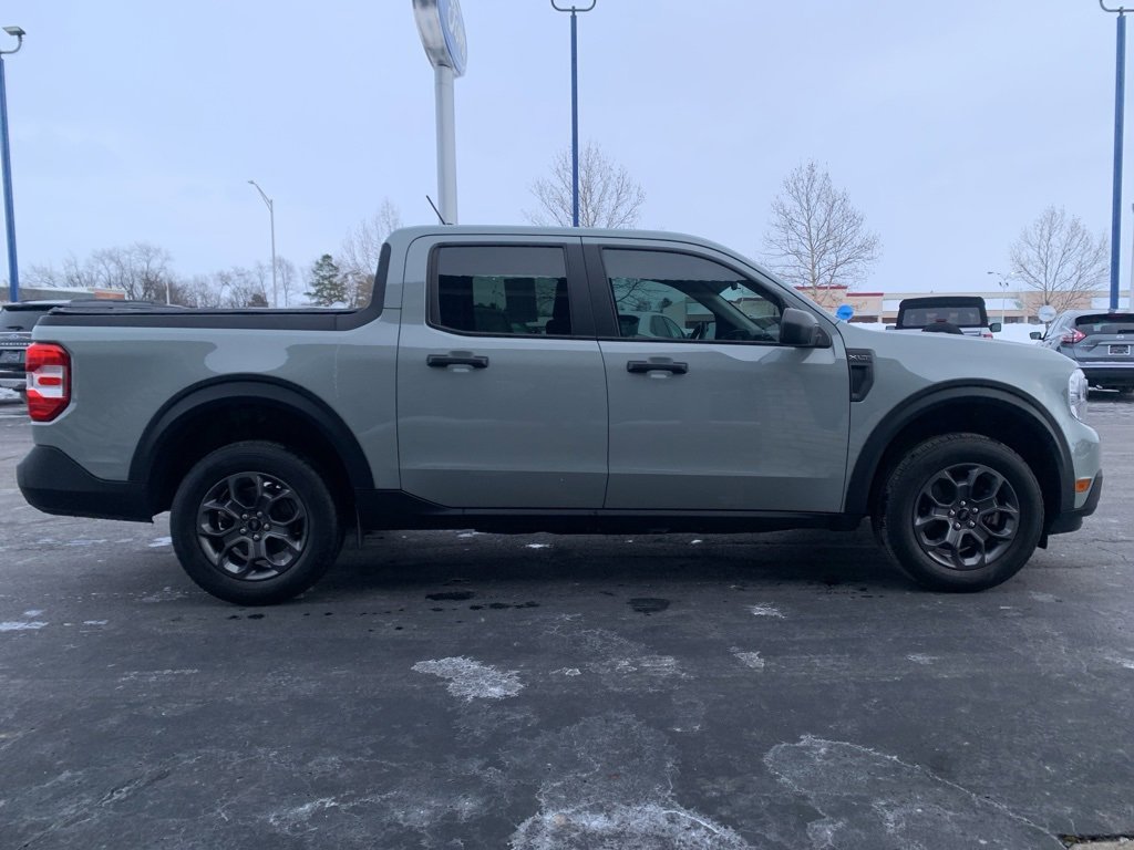 Used 2022 Ford Maverick XLT image 2