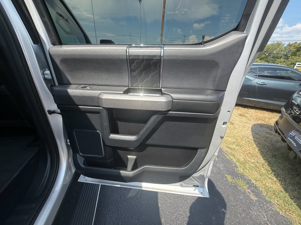 Used 2018 Ford F150 Platinum w/ Equipment Group 701A Luxury AWD/4WD image 20