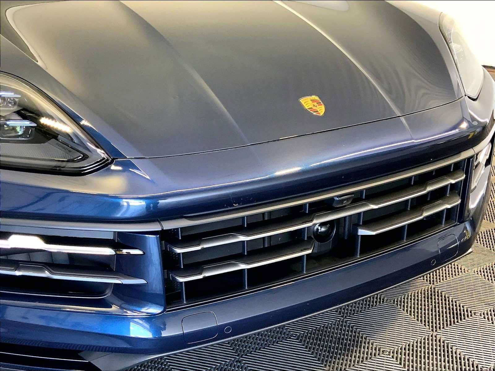 Used 2026 Porsche Cayenne S AWD/4WD image 34