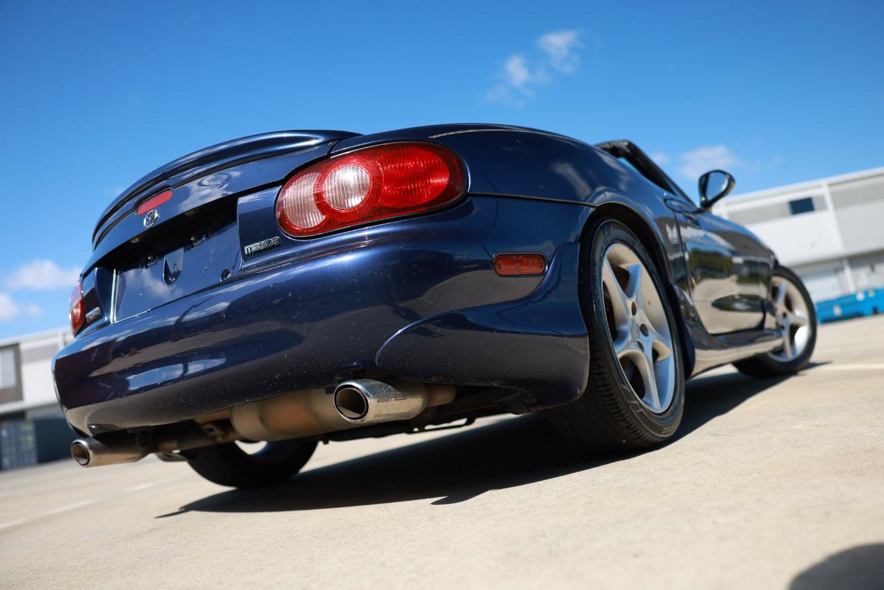 Used 2002 MAZDA MX-5 Miata RWD image 27