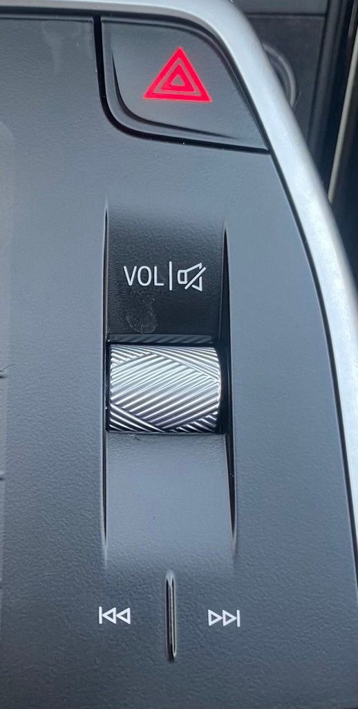 Used 2023 BMW X1 xDrive28i w/ Convenience Package image 17