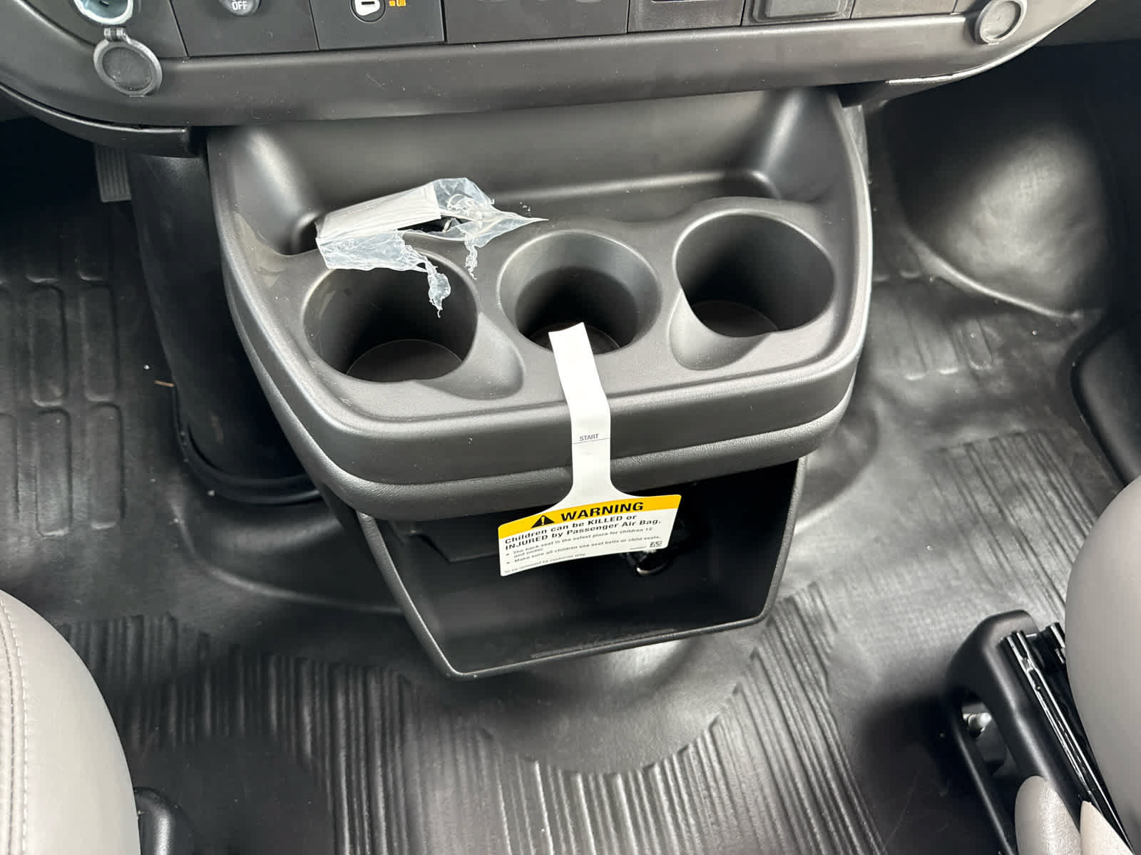 New 2025 GMC Savana 2500 w/ Driver Convenience Package RWD image 18