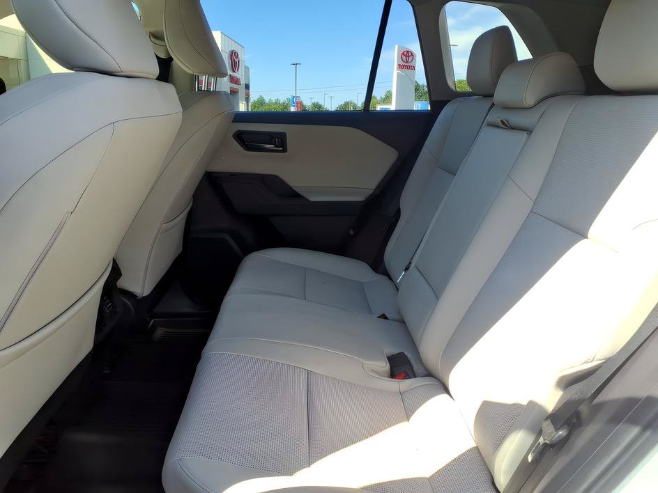 Used 2026 Toyota RAV4 XLE Premium AWD/4WD image 10