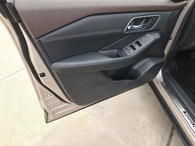 Certified 2023 Nissan Rogue Platinum w/ Platinum Premium Package image 30