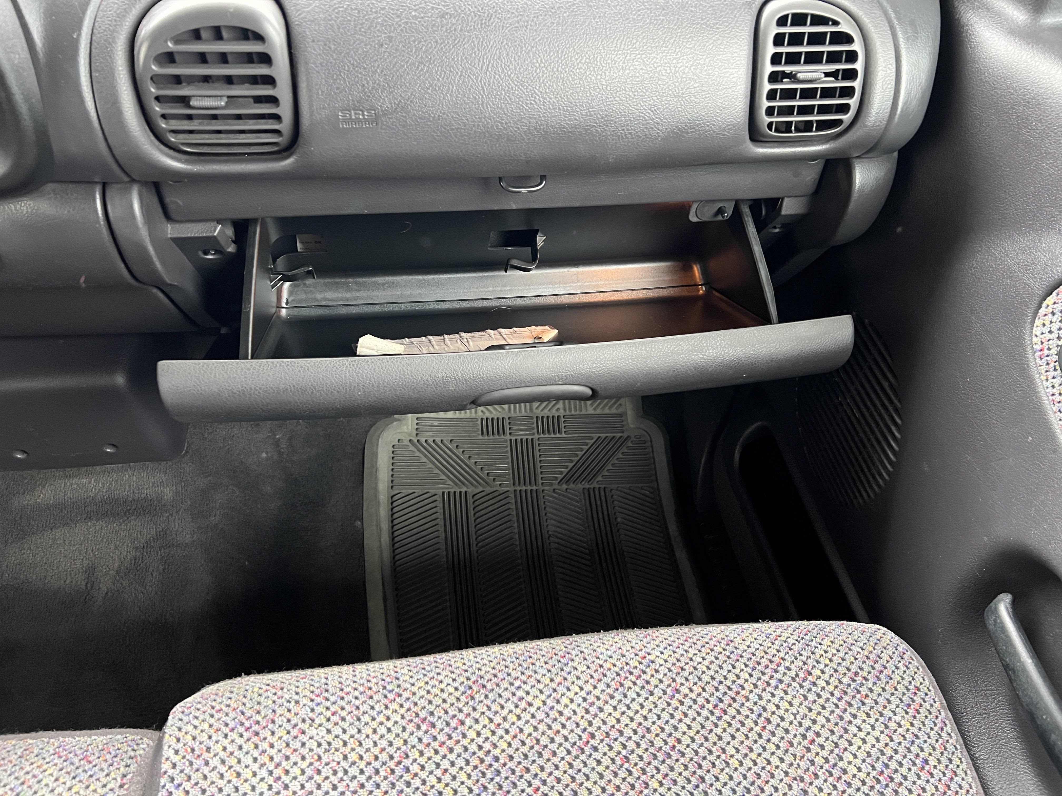 Used 2001 Dodge Ram 2500 Truck ST image 32