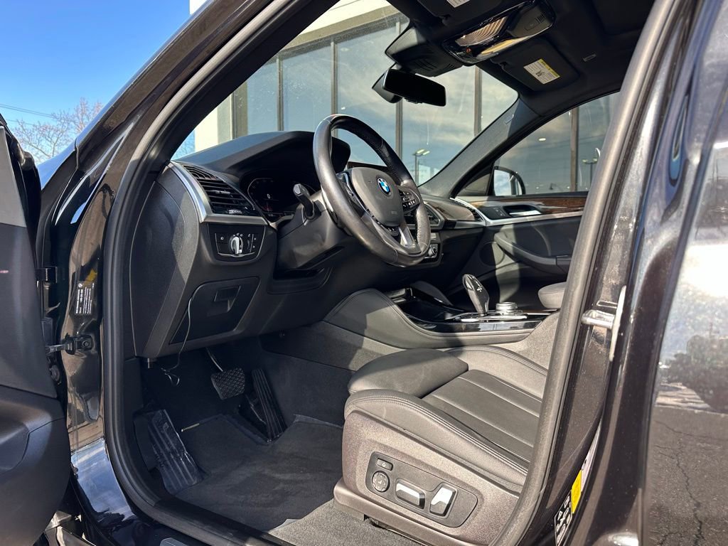 Used 2020 BMW X4 xDrive30i w/ Convenience Package image 17