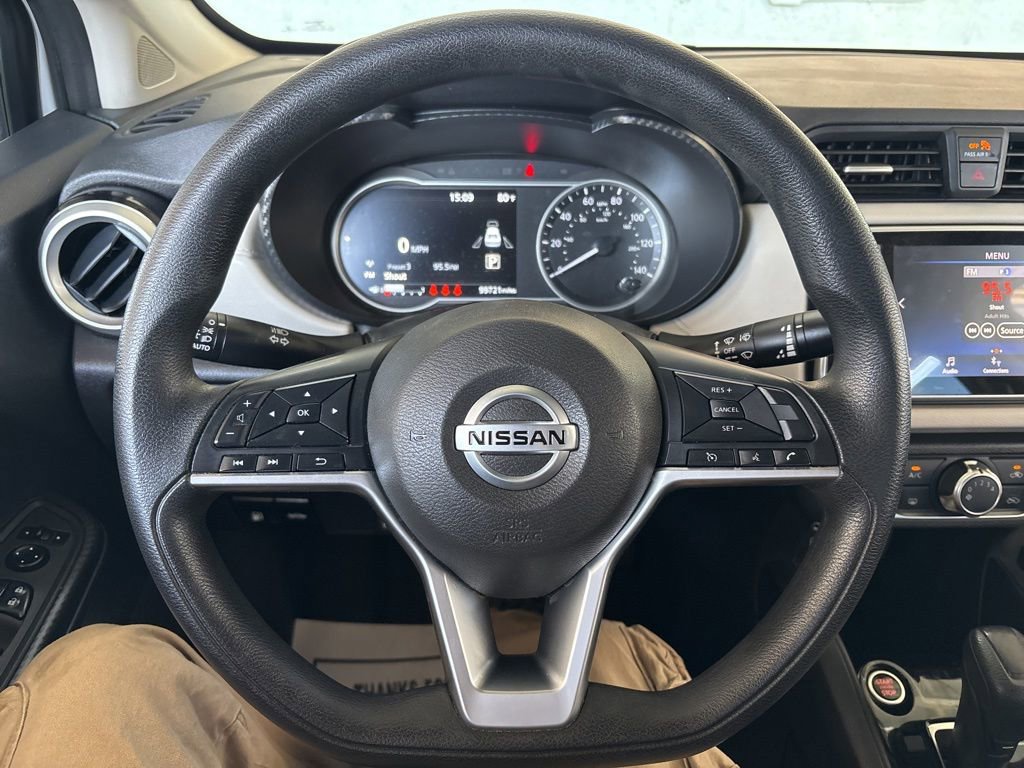 Used 2022 Nissan Versa SV FWD image 13