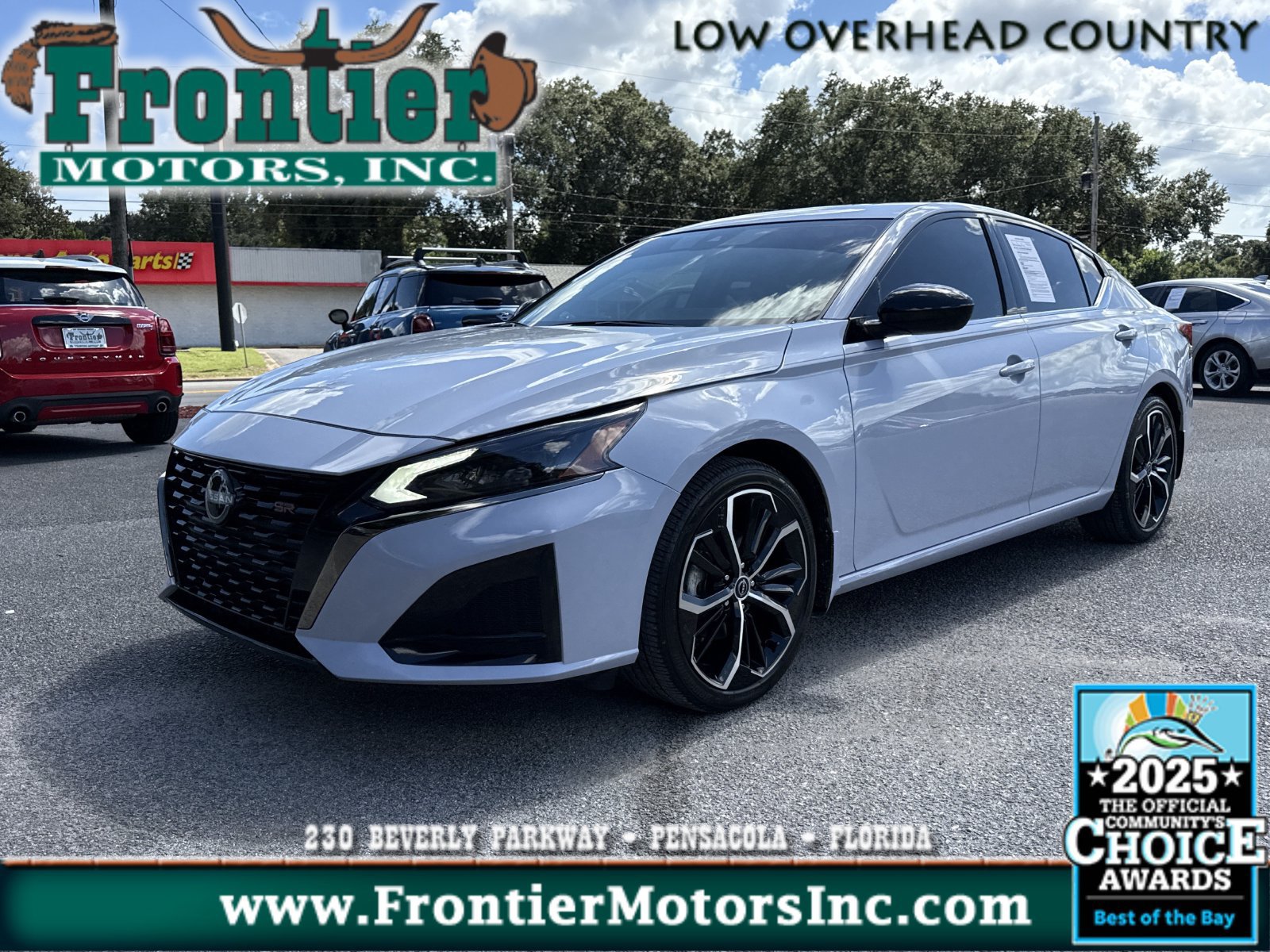 Used 2025 Nissan Altima 2.5 SR w/ SR Premium Package FWD image 1