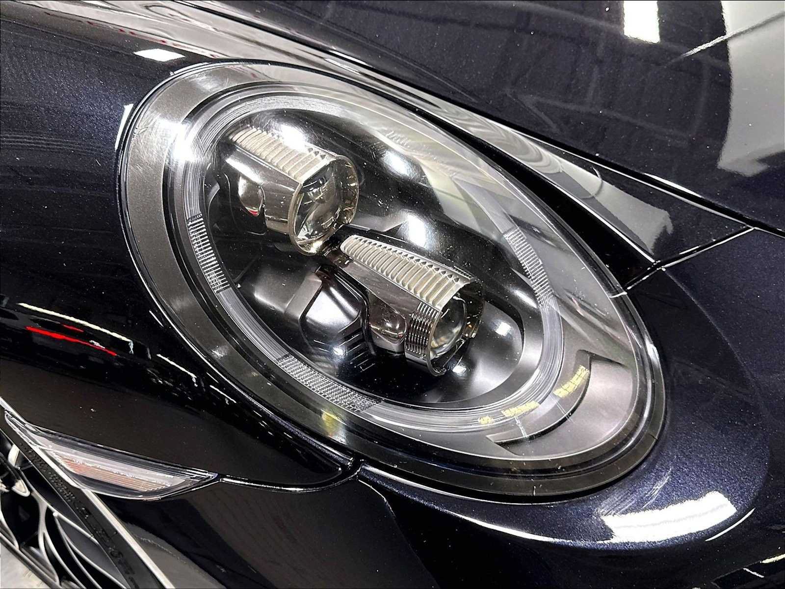 Used 2019 Porsche 911 Turbo S AWD/4WD image 14