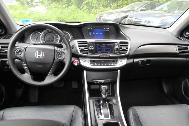 Used 2013 Honda Accord EX-L image 31
