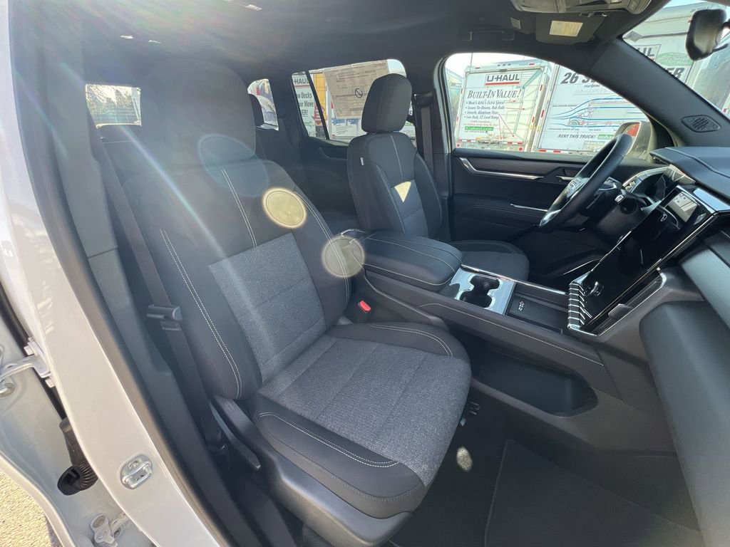 New 2025 GMC Acadia Elevation image 28