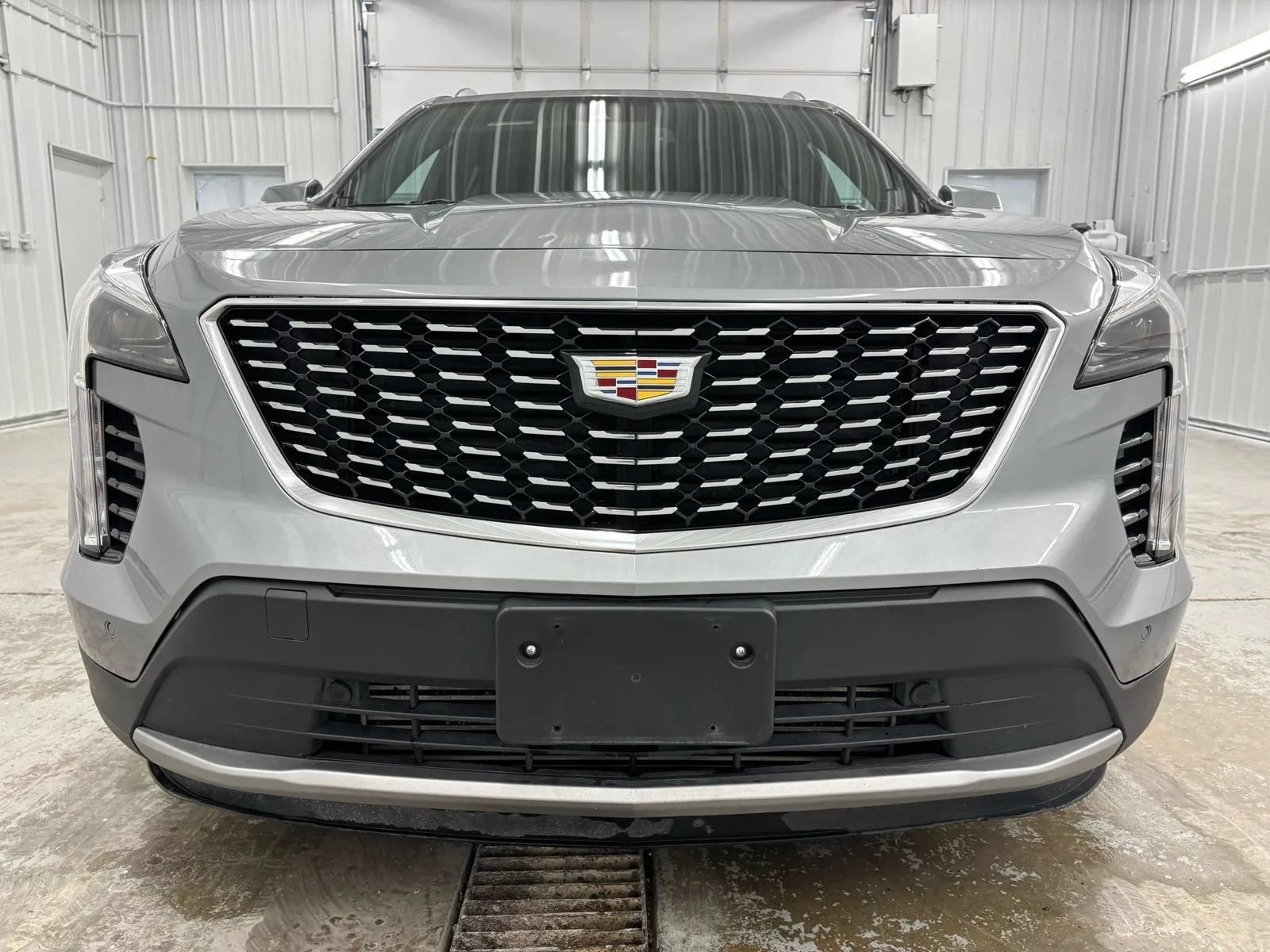 Used 2023 Cadillac XT4 Premium Luxury FWD image 11