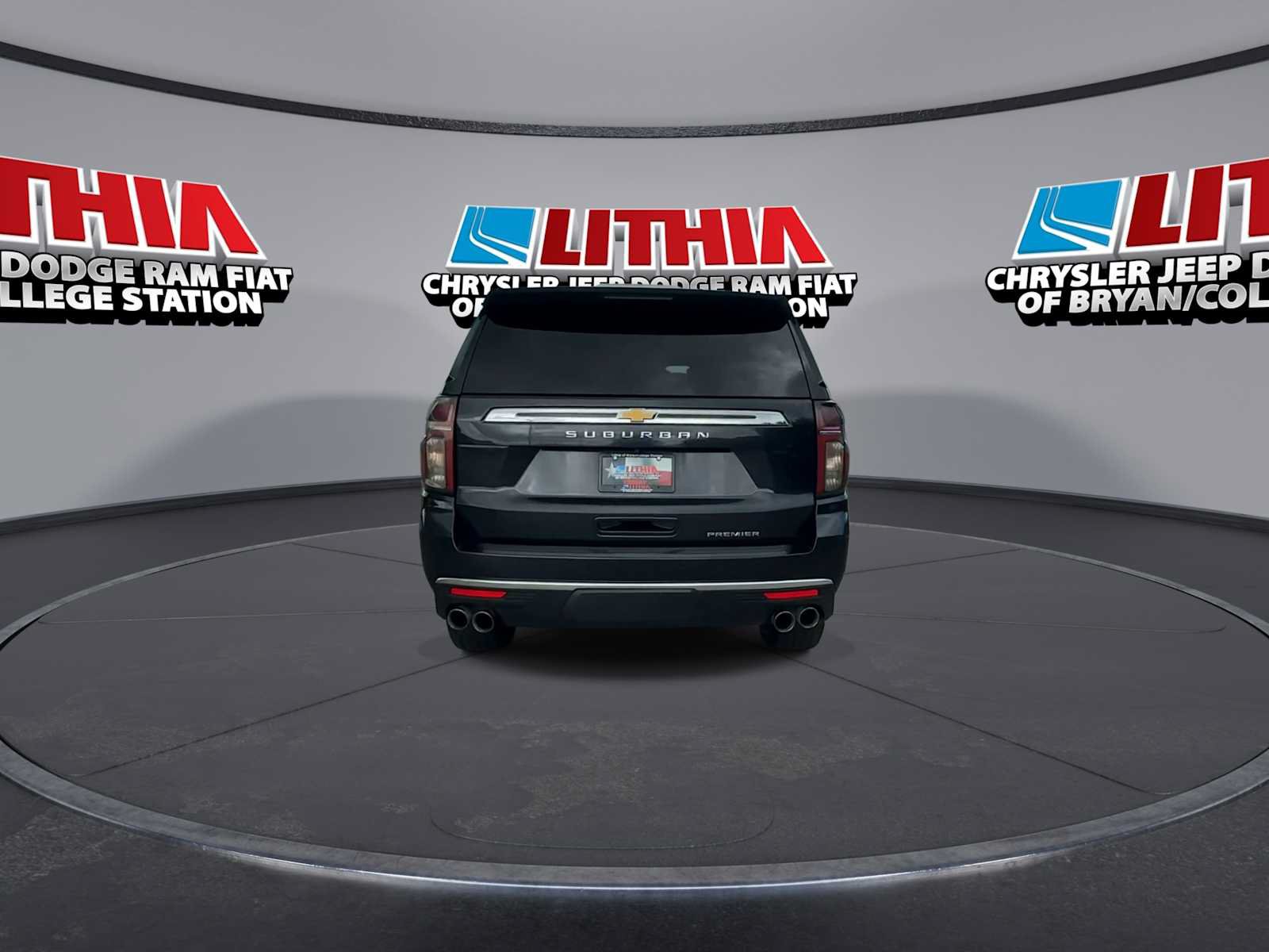 Used 2022 Chevrolet Suburban Premier AWD/4WD image 7
