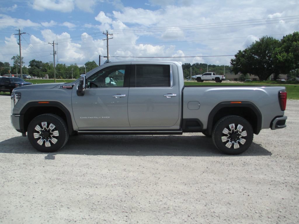 New 2026 GMC Sierra 2500 Denali w/ Denali Reserve Package AWD/4WD image 9