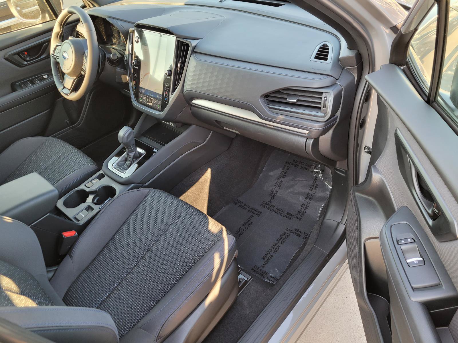 Used 2025 Subaru Forester Premium AWD/4WD image 24