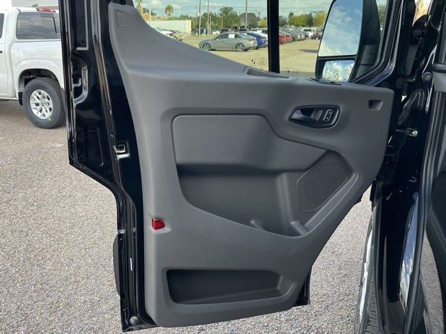 Used 2023 Ford Transit 350 XLT image 18