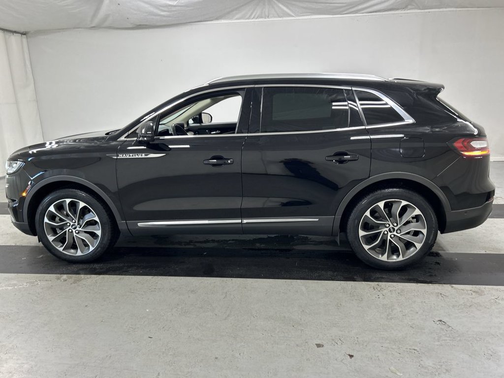 Used 2023 Lincoln Nautilus Reserve w/ Equipment Group 201A AWD/4WD image 6