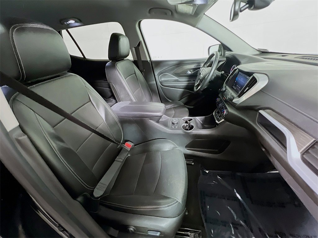 Used 2023 GMC Terrain SLT image 25