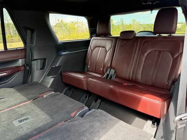 Used 2024 Ford Expedition Limited image 8
