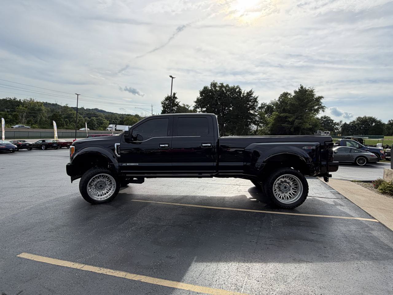 Used 2019 Ford F450 Platinum w/ Platinum Ultimate Package AWD/4WD image 8