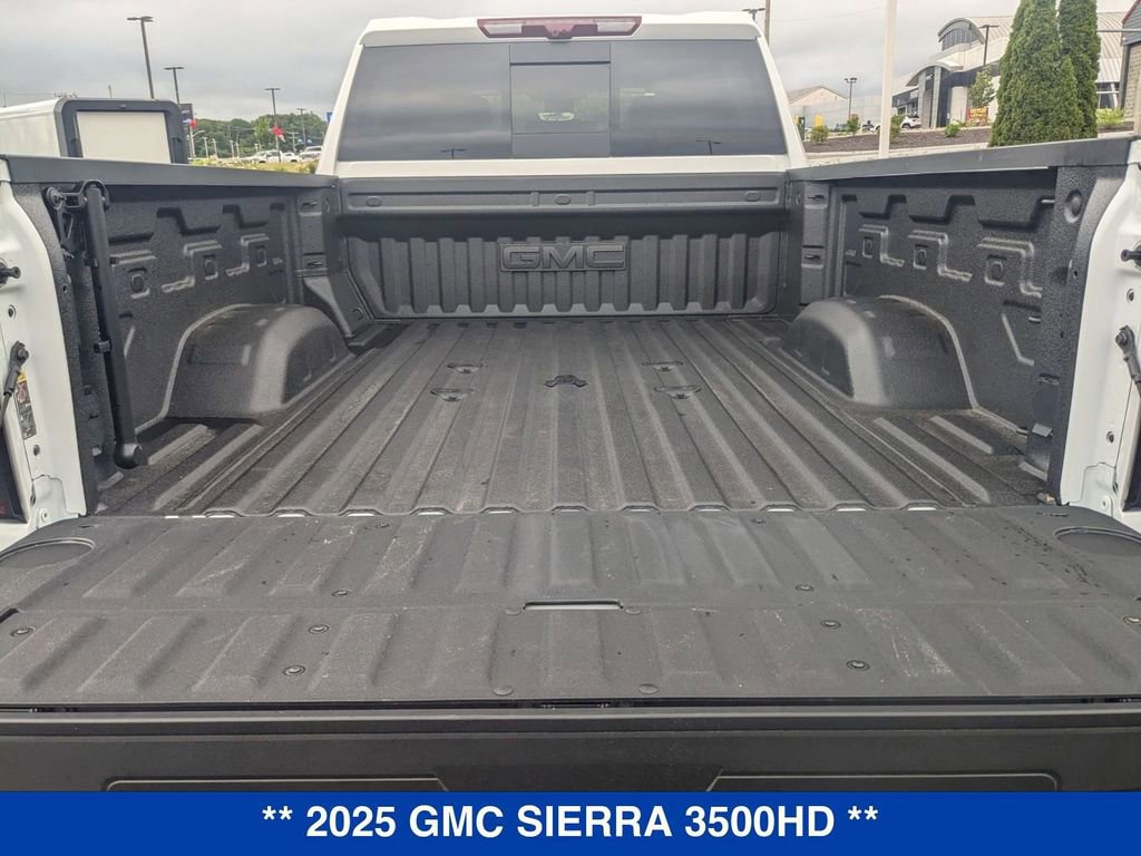 New 2025 GMC Sierra 3500 Denali w/ Denali Reserve Package image 34