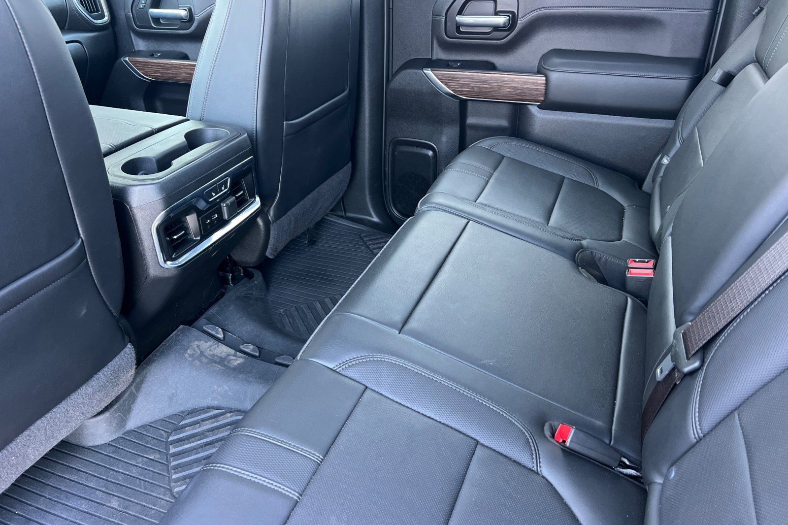 Used 2023 Chevrolet Silverado 3500 High Country AWD/4WD image 12