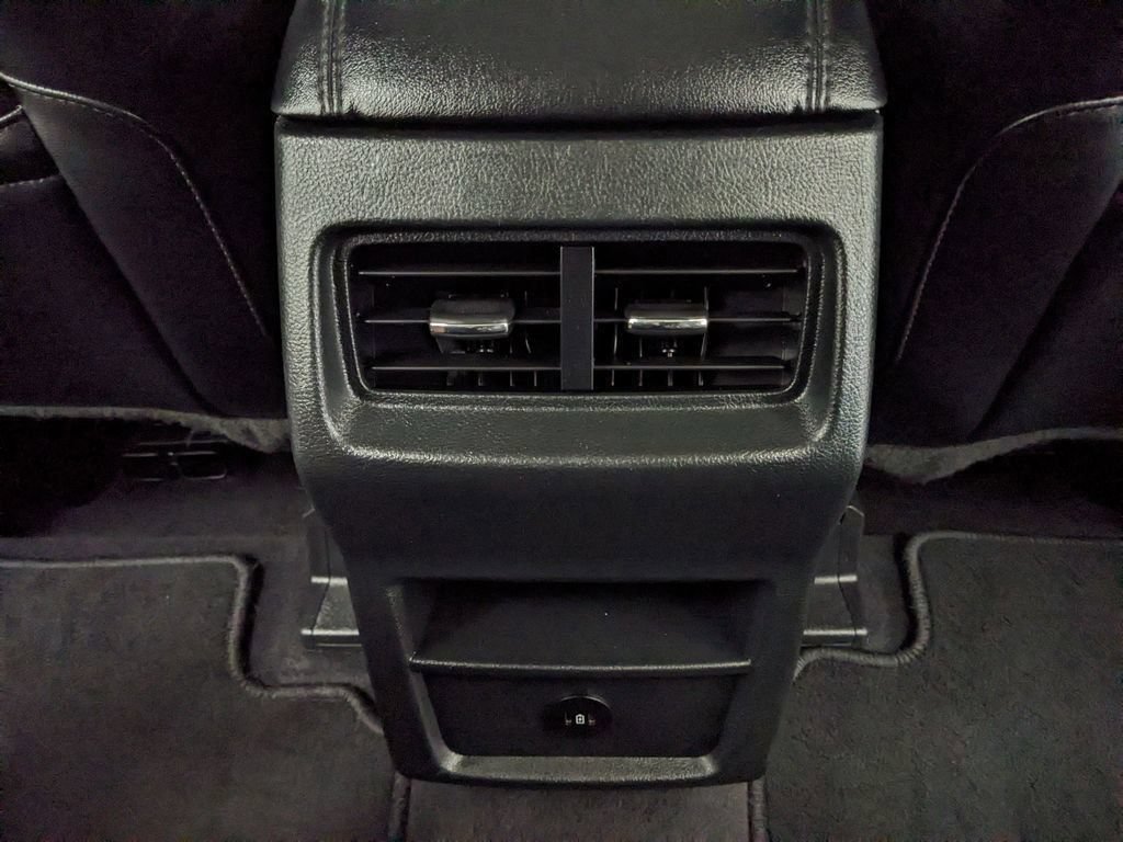 Used 2024 Ford Edge SEL AWD/4WD image 31
