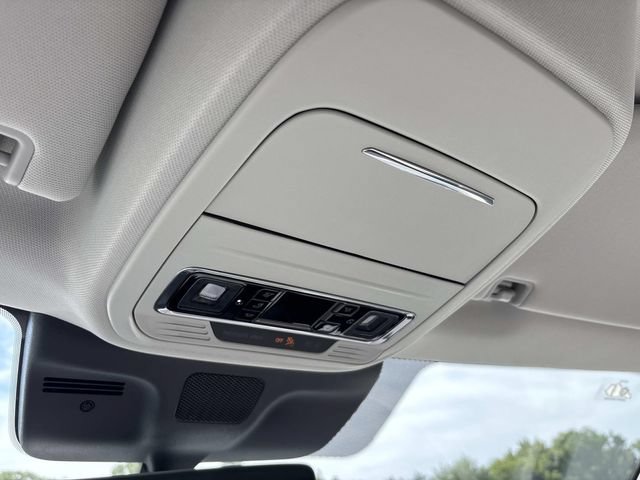 New 2026 Lincoln Navigator L Premier AWD/4WD image 29