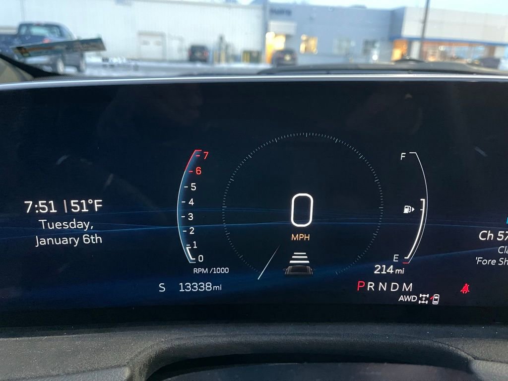 Used 2024 Cadillac XT4 Sport image 13