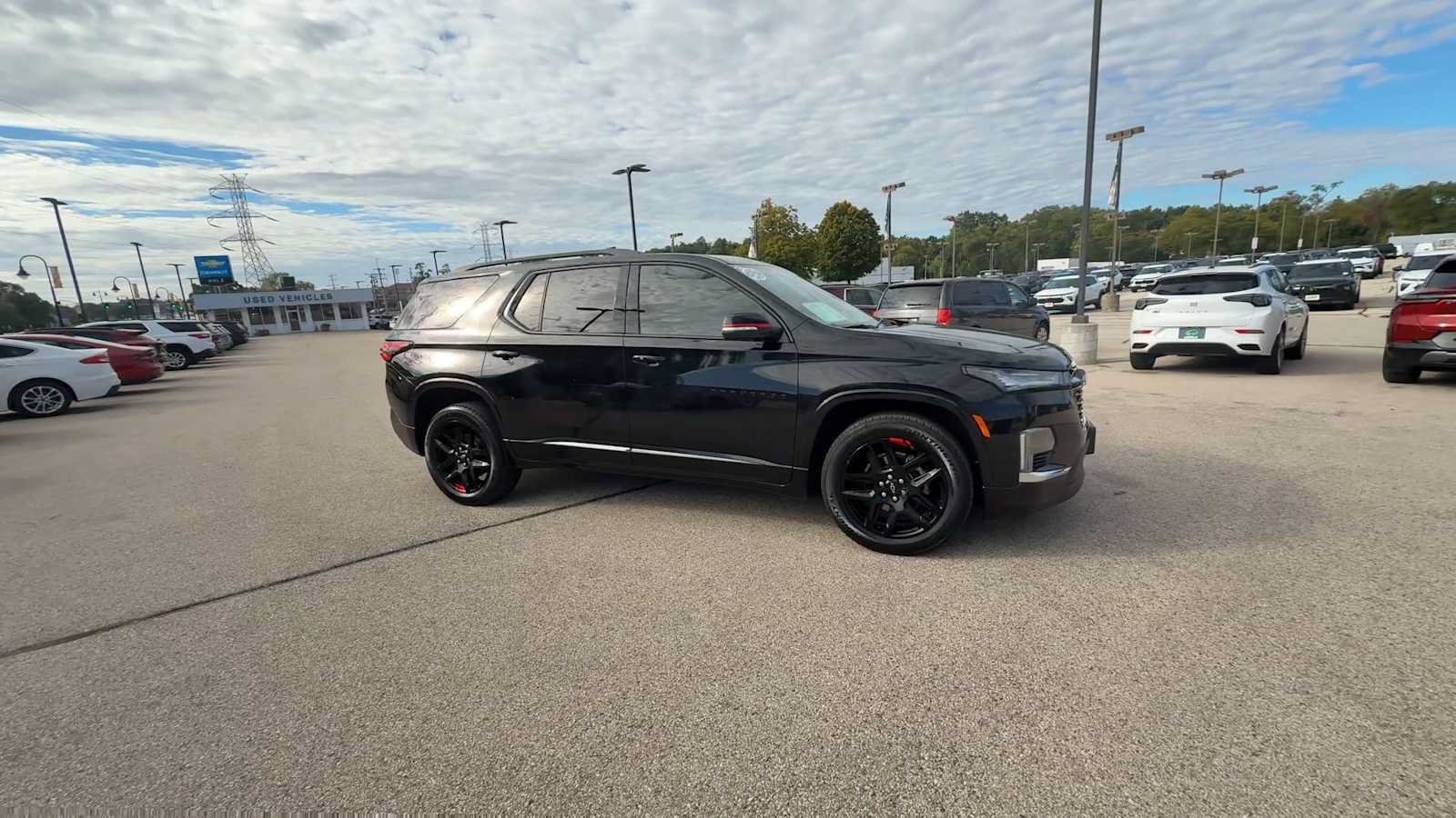 Certified 2023 Chevrolet Traverse Premier w/ Redline Edition AWD/4WD image 9