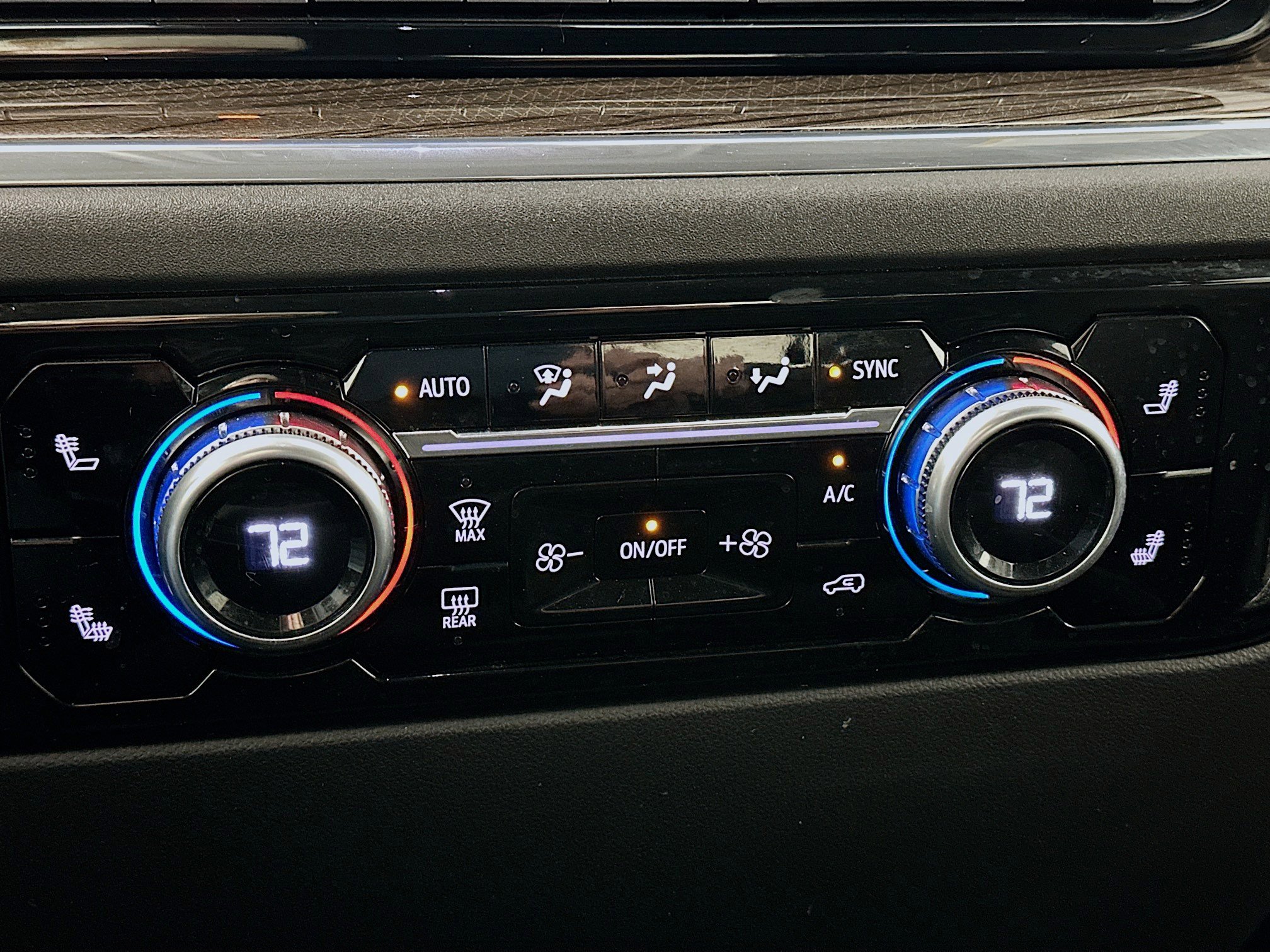 Used 2024 GMC Sierra 1500 Elevation image 23