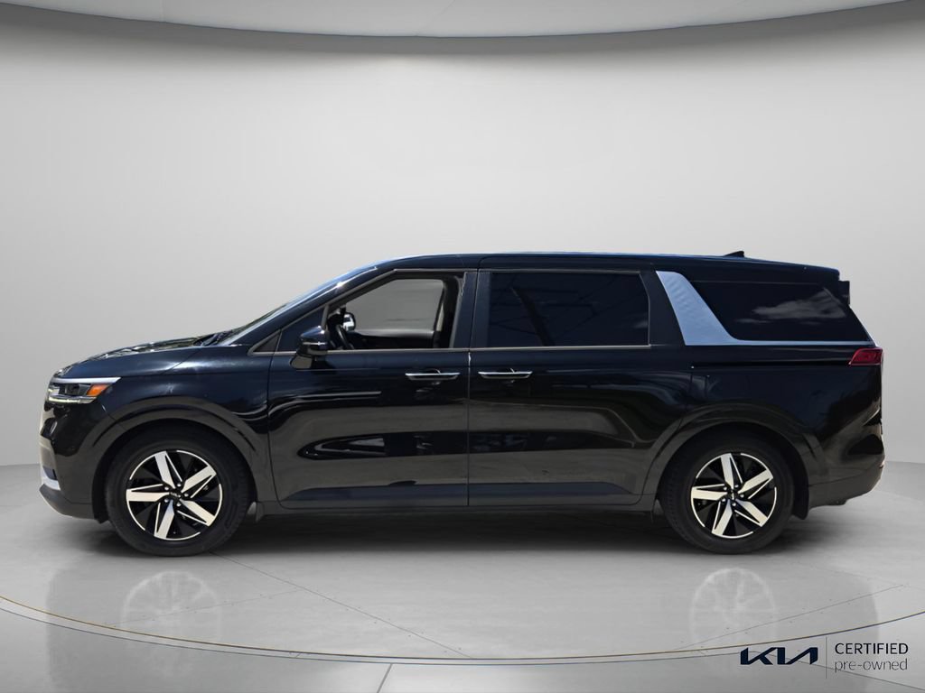 Certified 2022 Kia Carnival LX FWD image 3
