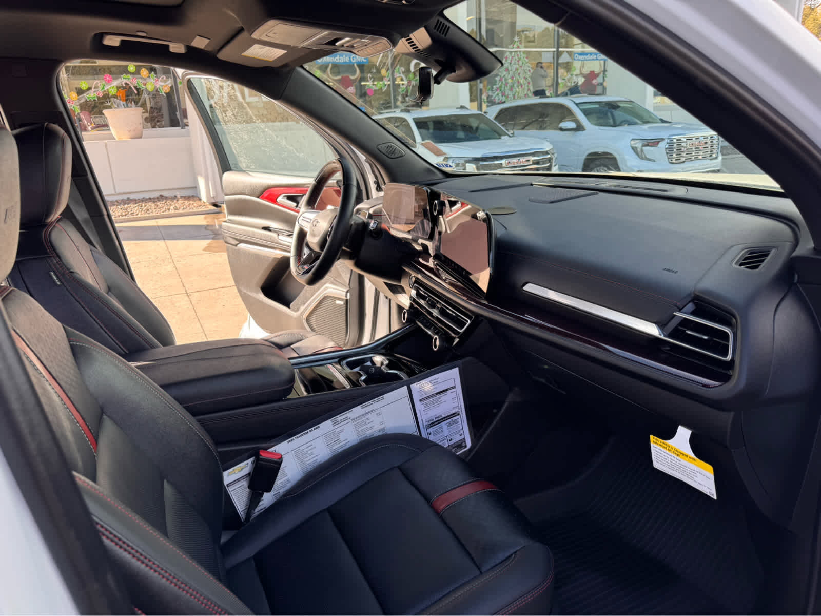 Used 2024 Chevrolet Traverse RS w/ LPO, Floor Liner Package image 10