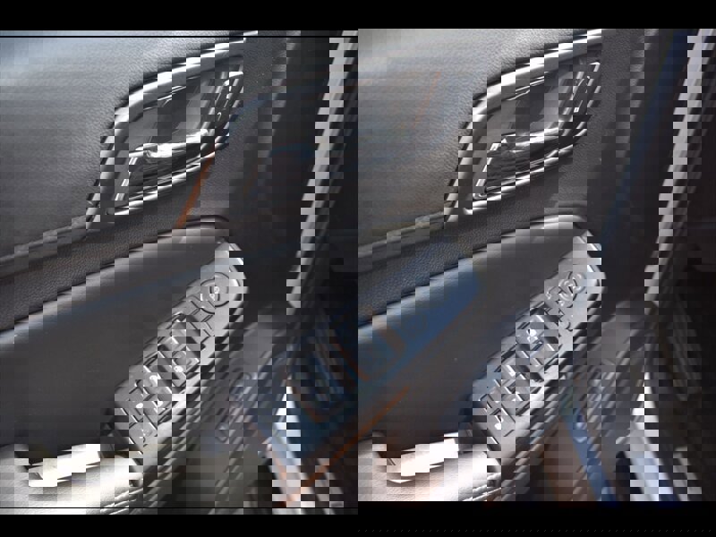 Used 2016 Chevrolet Suburban LT w/ Luxury Package RWD image 13