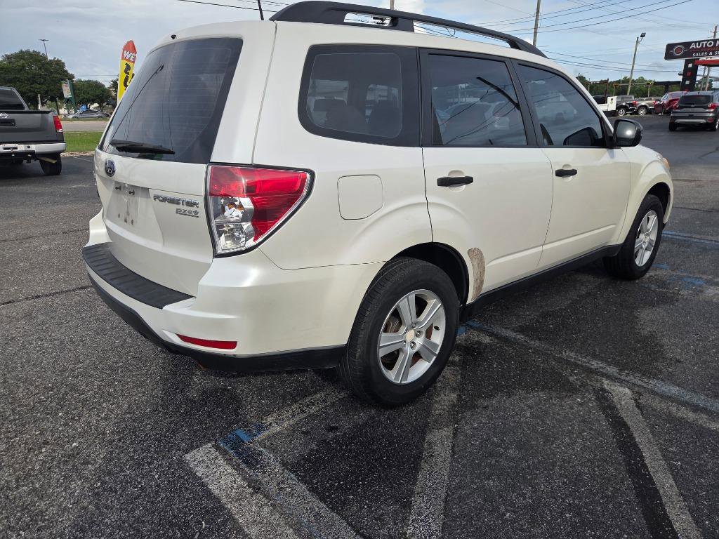 Used 2010 Subaru Forester 2.5X AWD/4WD image 6
