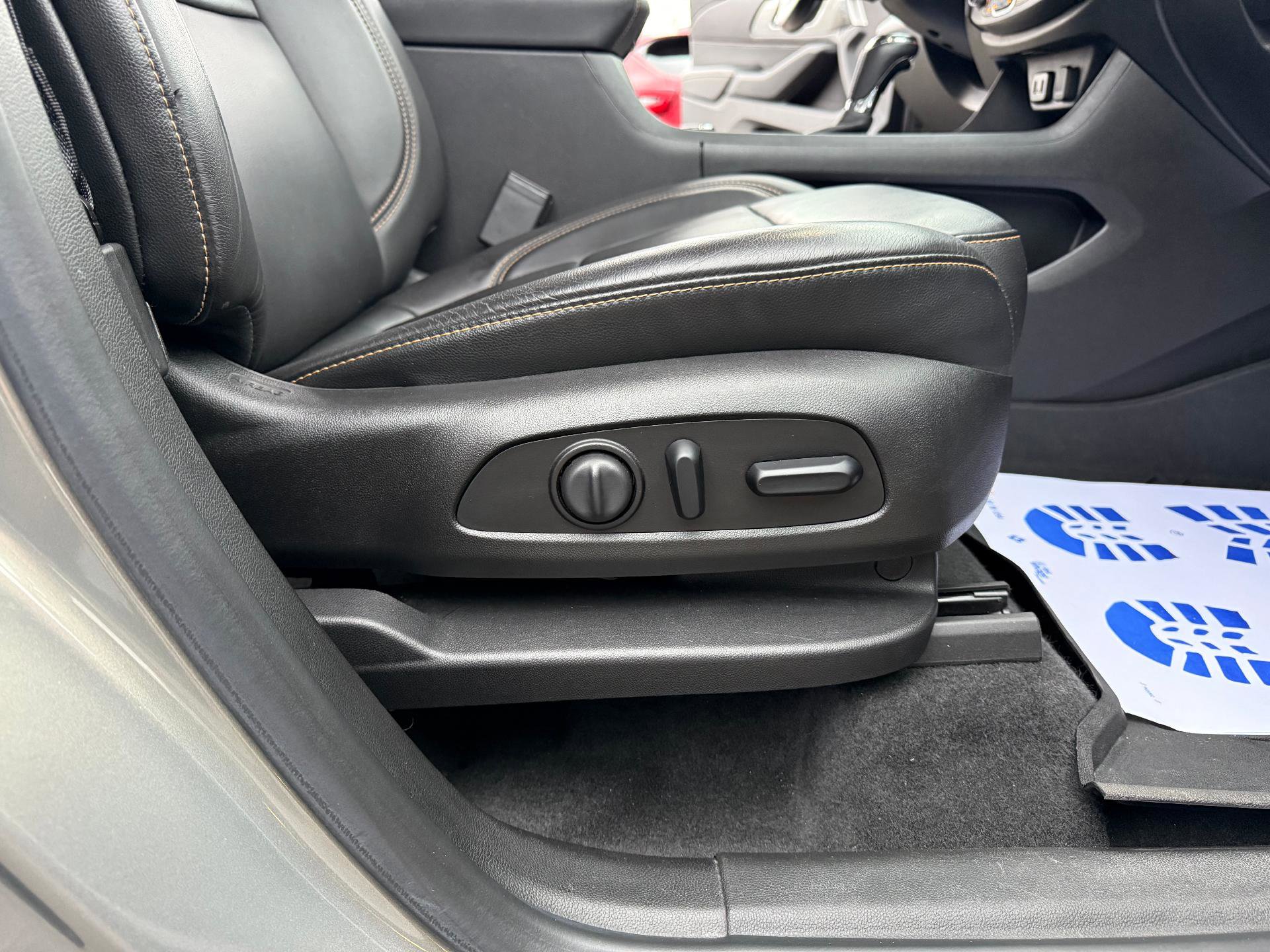 Certified 2018 Chevrolet Traverse LT w/ LPO, Floor Liner Package image 18