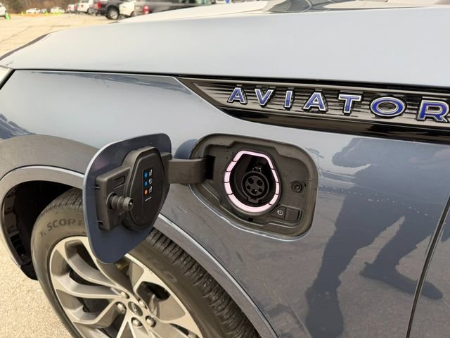 Used 2021 Lincoln Aviator Grand Touring w/ Equipment Group 302A image 15