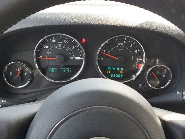 Used 2012 Jeep Wrangler Sahara w/ Connectivity Group AWD/4WD image 11