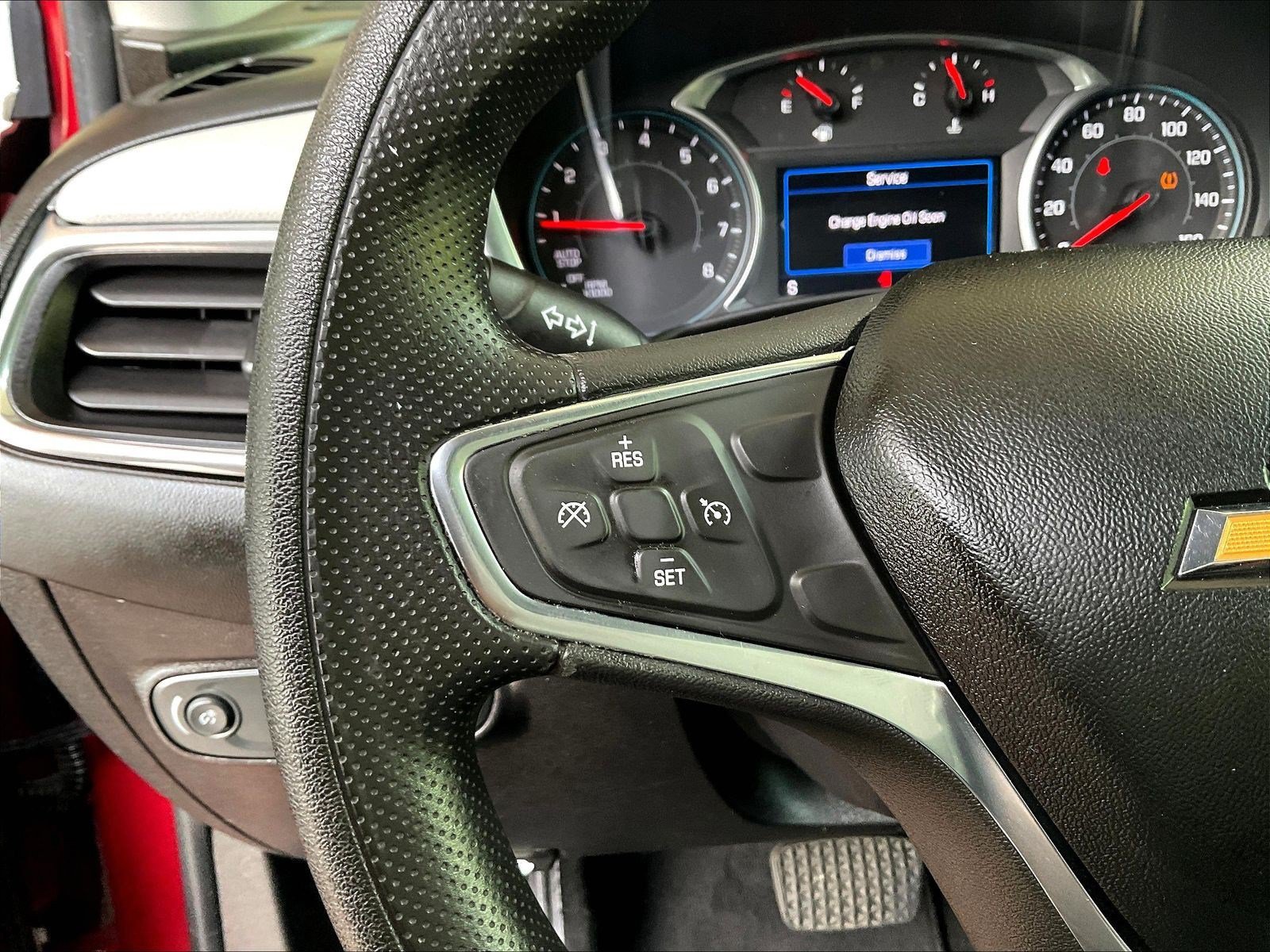 Used 2019 Chevrolet Equinox LT FWD image 11