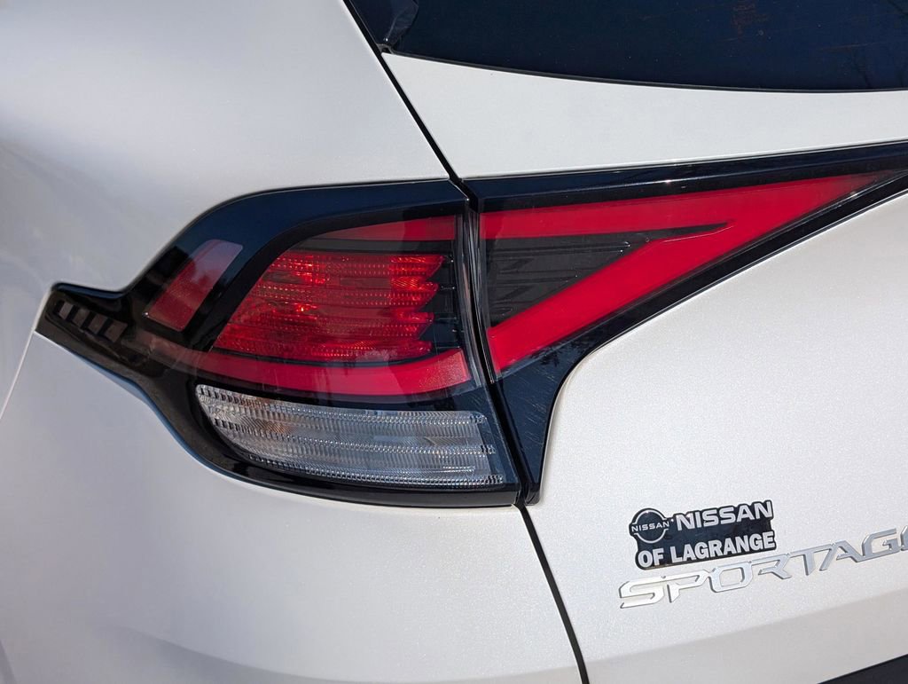 Used 2023 Kia Sportage LX FWD image 13