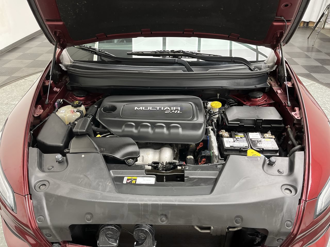 Used 2018 Jeep Cherokee Limited AWD/4WD image 25